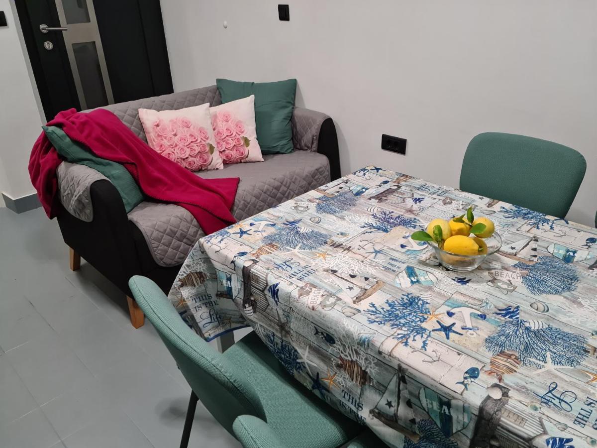 Villa Rosa With Yard And Children'S Playground Tar-Vabriga 외부 사진