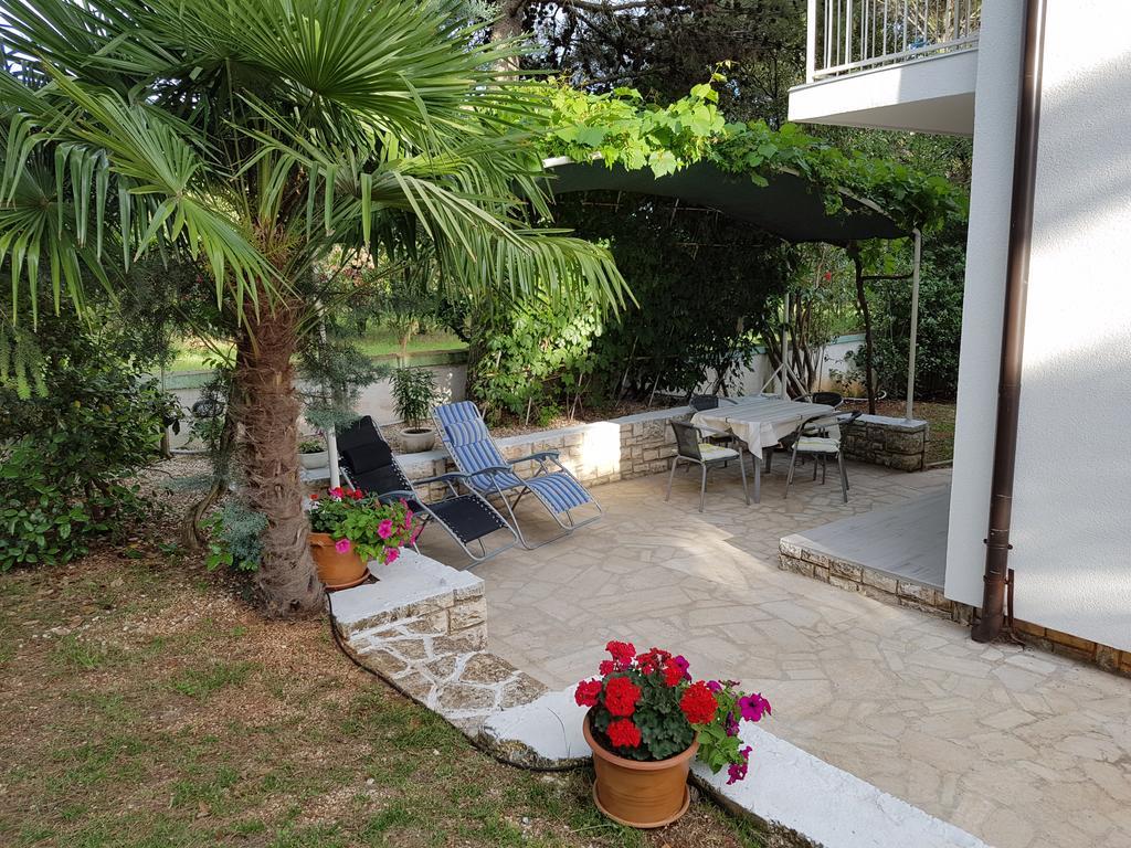Villa Rosa With Yard And Children'S Playground Tar-Vabriga 외부 사진