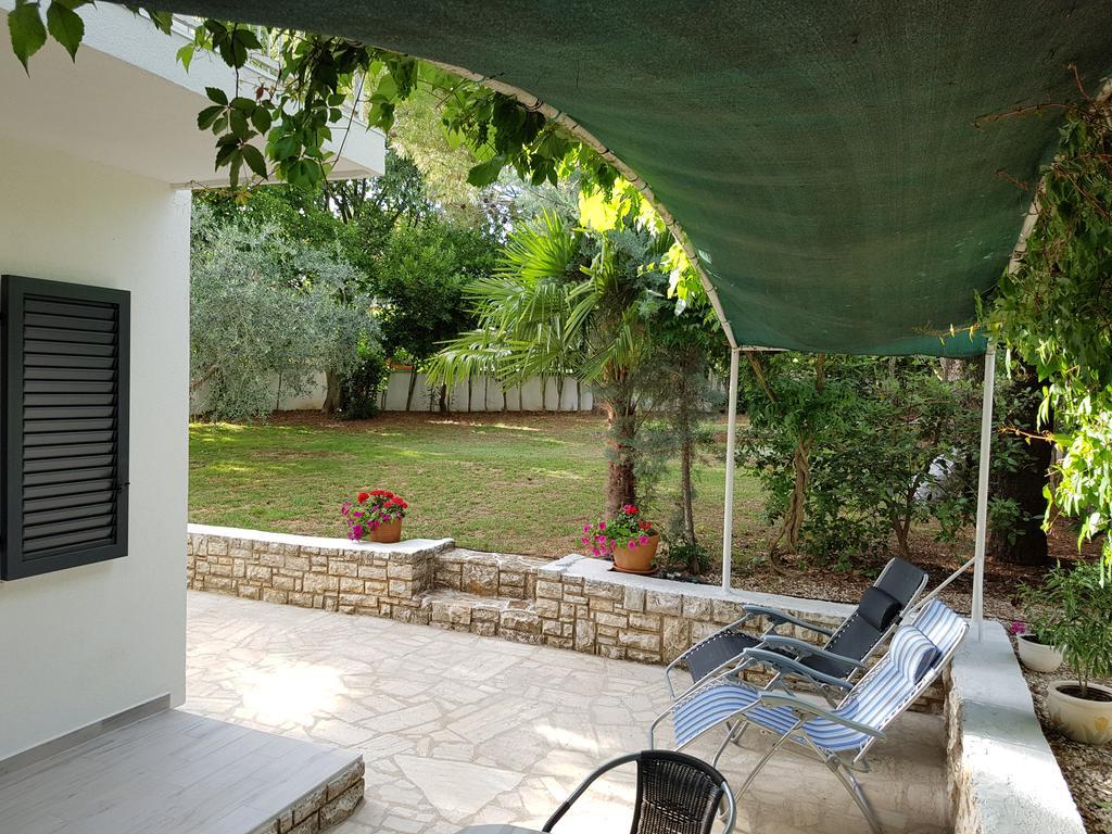 Villa Rosa With Yard And Children'S Playground Tar-Vabriga 외부 사진